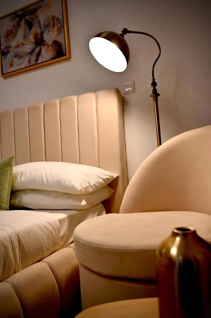 Fully Furnished Cozy Studio Studio Apartment In Jvc Dubai 0*,